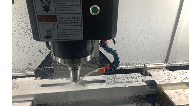 怎么让立式加工中心加工更精确？-beat365数控
